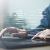 コーディング外注の依頼先は？費用相場やメリット・注意点を解説